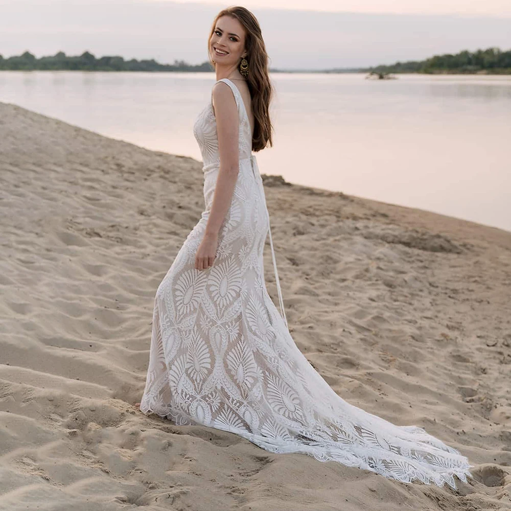 Plunging  V Neck Boho Elopement Outdoor Wedding Dress Customized Beach Hippie Backless Scalloped Big Size Sheath Bridal Gown