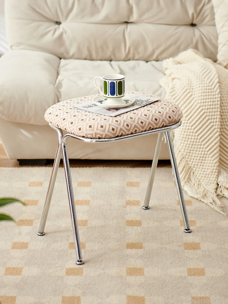 

Nordic Vanity Stool - Upholstered Accent Chair with Velvet Cushion, Minimalist Dressing Table Seat for Bedroom, Scandi-Chic Home