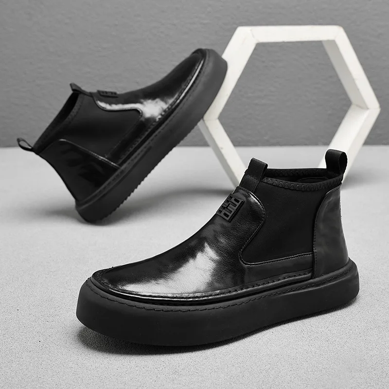 

New Shoes for Men Genuine Leather Casual Shoes Cool Black Flat Skateboard Shoes Winter Plush Inside Ankle Boots