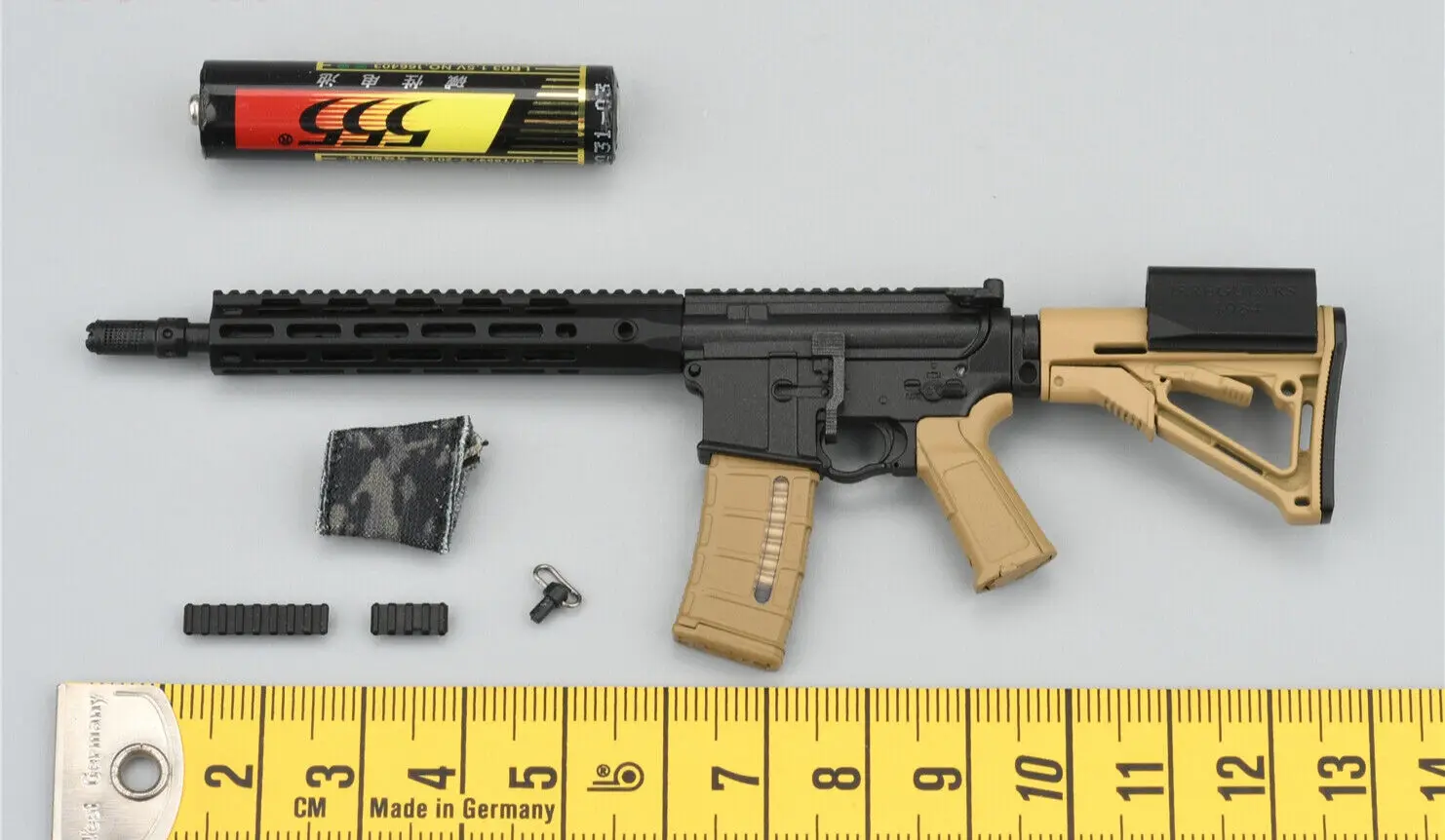 

Easy&Simple ES 1/6 Scale 26052R GBRS SR16 Model