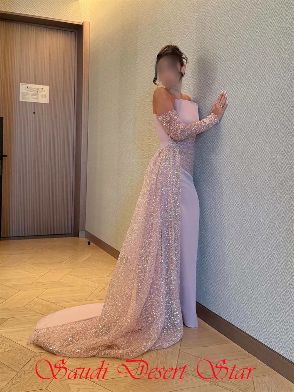 맞춤형 심플 핑크 저지 이브닝 드레스 포멀 보트넥 긴 소매 셀러브리티 가운 섬세한 스트레이트 스팽글 프로미 드레스