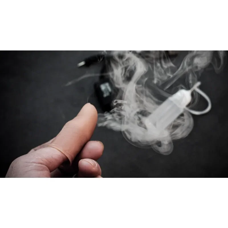 

MINI SMALLEST Thumb Smoke Magic Tricks Street Close up Magia Accessories Magie Gimmick Props Recharge