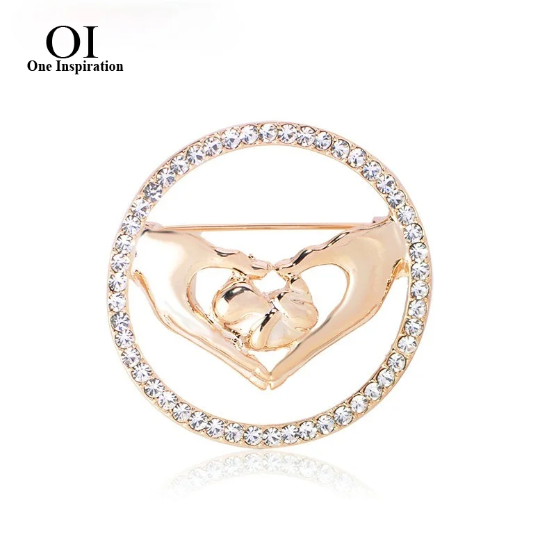 BUCOMEOI Crystal Love Hands With Newborn Baby Brooches Badge Gold Color Jewelry Brooch Pins Gifts for Women Accessories