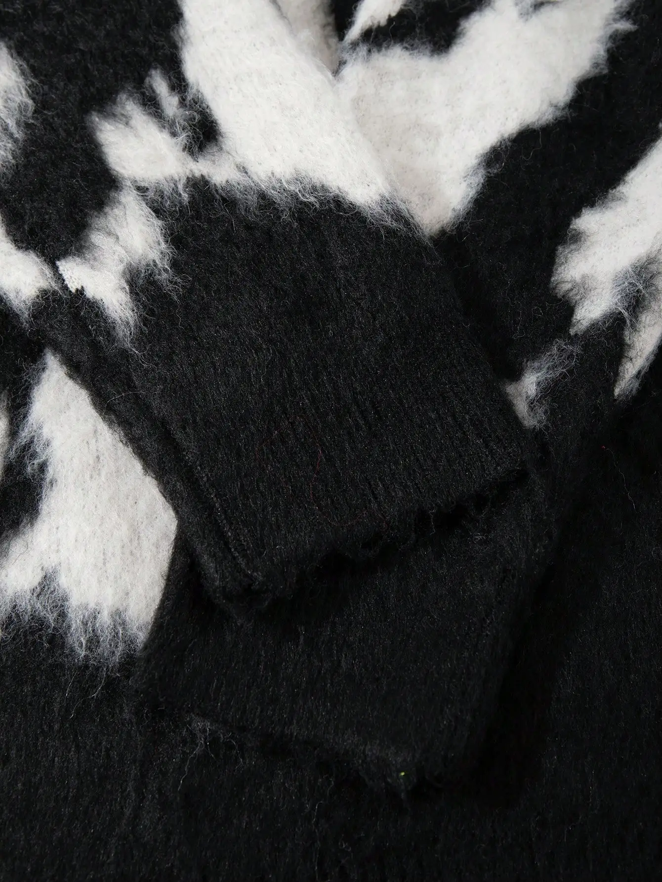 Men's Loose Fit Abstract Black White Knit Pullover Sweater, Streetwear Style, Autumn Winter