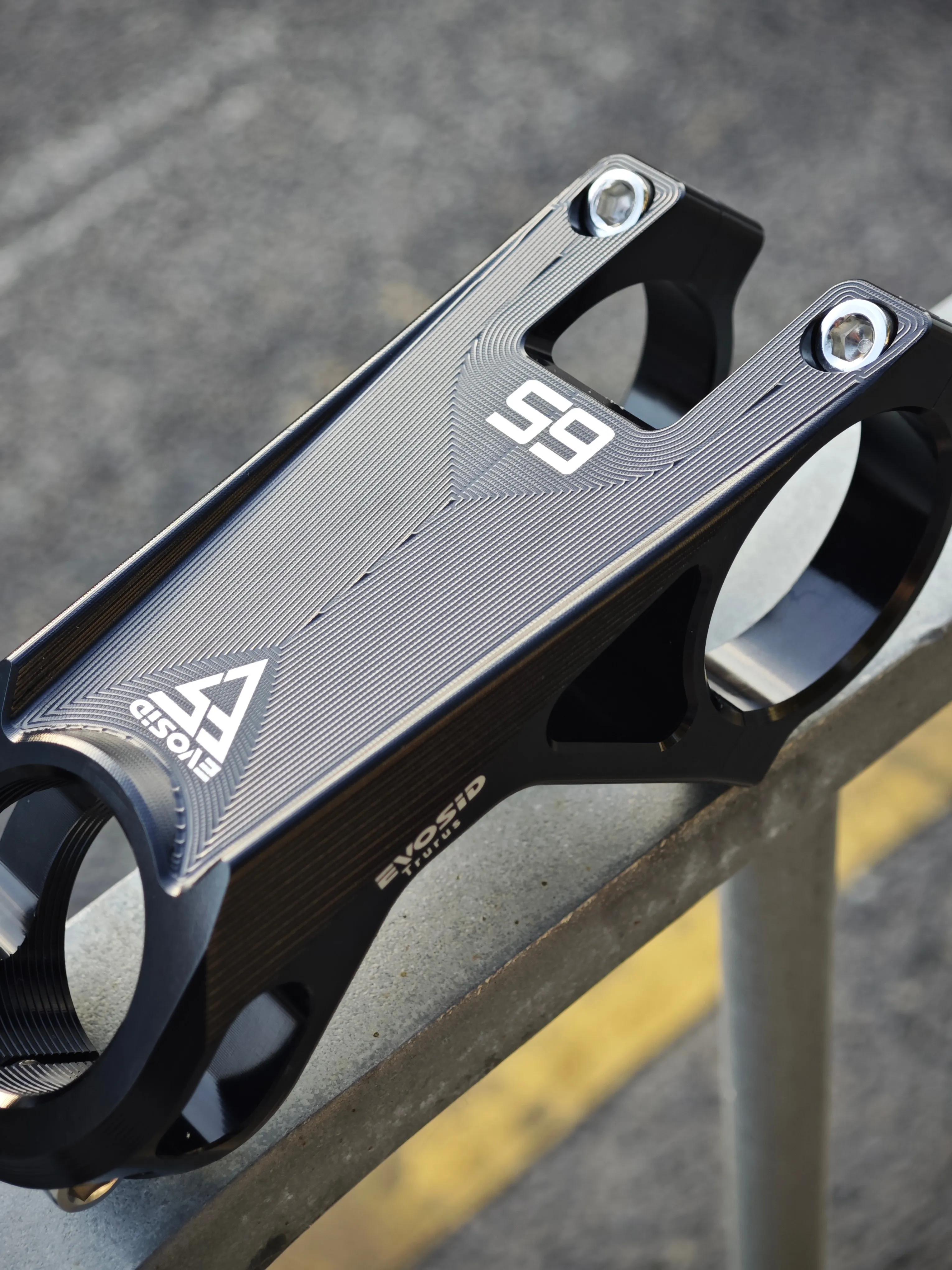 EVOSID Mountainbike-Vorbau 35MM Hochfester MTB-Fahrradvorbau -65 ° Degree MTB Bike Handlebar Riser Table 31,8 mm für XC/DH/AM/FR – Detail 15