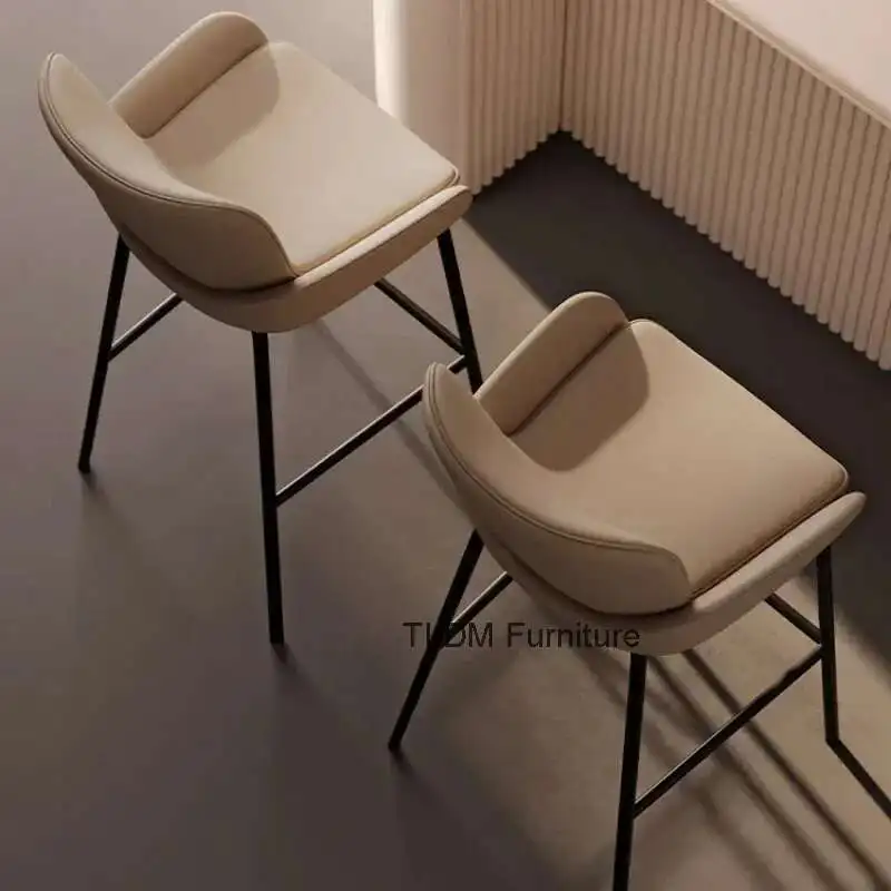 

Island Dining Table Bar Chair High Leather Iron Parties Bar Stool Elegant Luxury Ergonomic Chaise De Modern Little Furniture