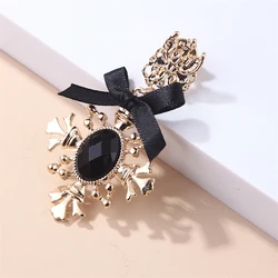 Vintage Baroque Palace Ins Hipster Small Fragrance Style Coat Brooches for Women Party Accessories