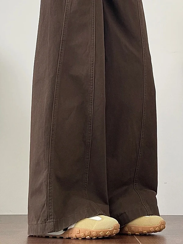 กางเกงยีนส์ขากว้างเอวสูงสีน้ำตาลสำหรับผู้หญิง ฤดูใบไม้ร่วง ฤดูหนาว รุ่นใหม่ ทรงหลวม ทรงตรง ดีไซน์วินเทจลายมีด