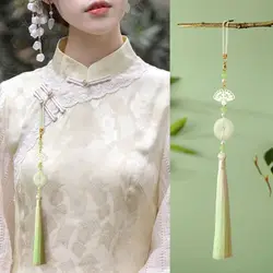 Retro Chinese Cheongsam Pearl Fan Exquisite Pendant Brooch Hanfu Tassel Bridal Brooch Waist Accessories Collar Pins