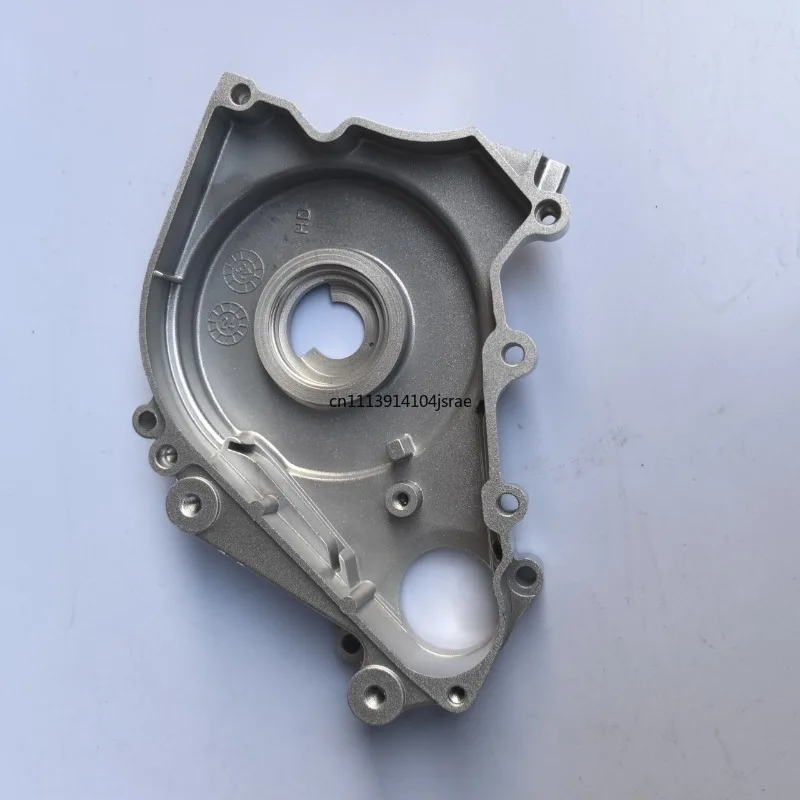 Suitable for off-road motorcycle engine 110 under-mounted built-in bracket crankshaft side cover box cover heat insulation plate