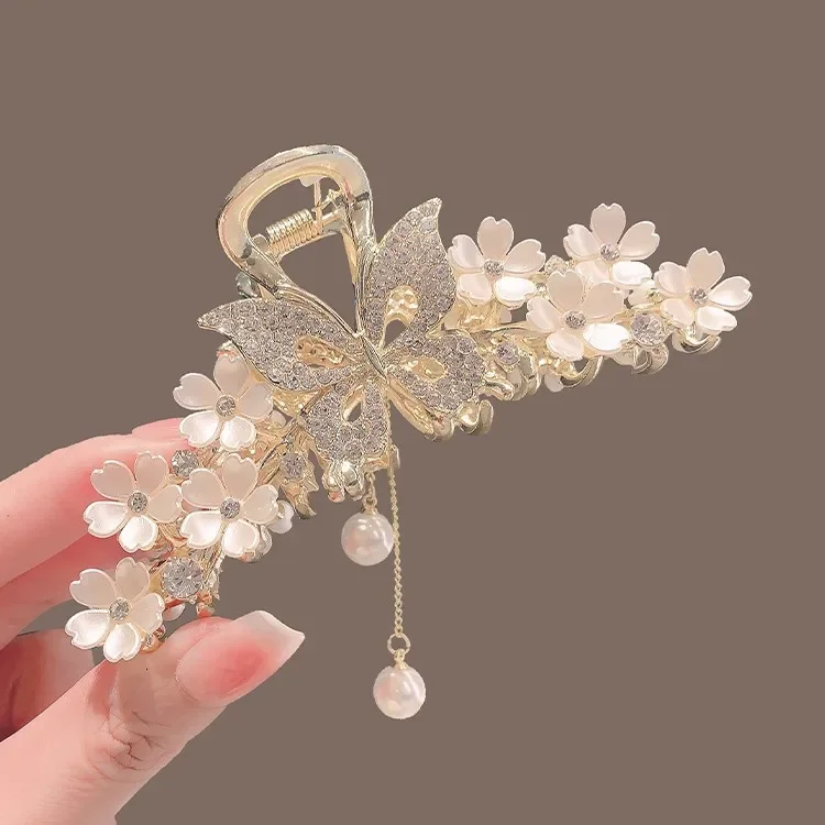 Pearl Flower Tassel Hair Claw for Women Cute Sweet Hair Clip Girls Fashion Elegance Headdress Korean Exquisite Hair Accessoires