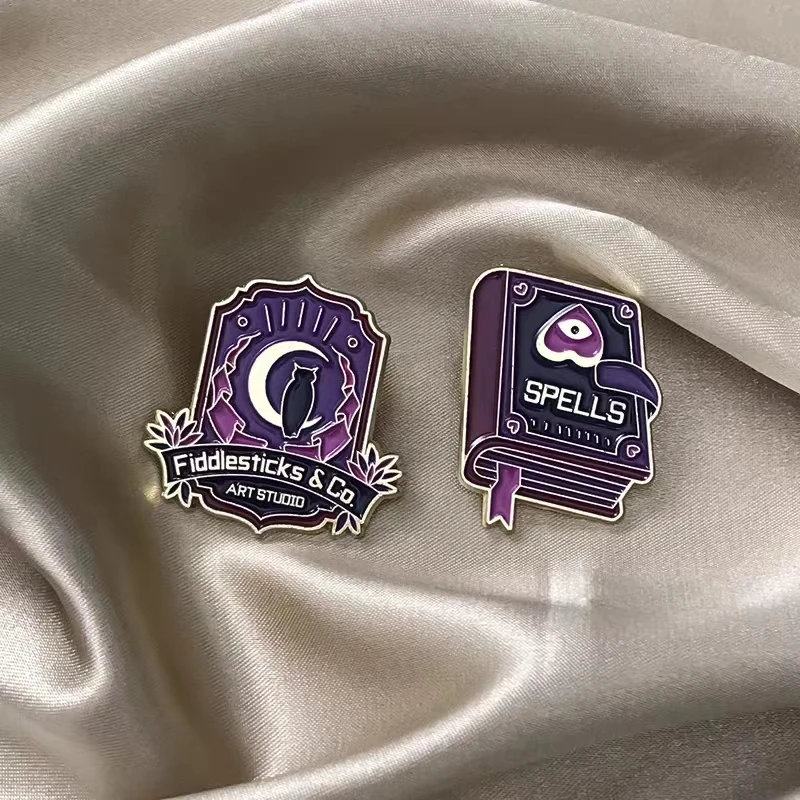 Spells Book Team Witch Enamel Pins Magical Potion Bottle Brooch Lapel Badges Backpack Clothes Punk Gothic Jewelry Gift Wholesale