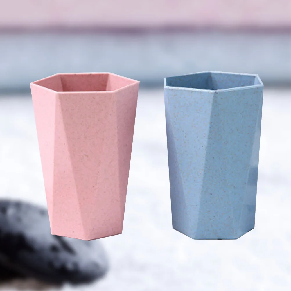 

2Pcs Pink Blue Couple Washing Cups Stylish Lightweight Tooth Mug Set for Bathroom Decor Travel Portable Use European Design