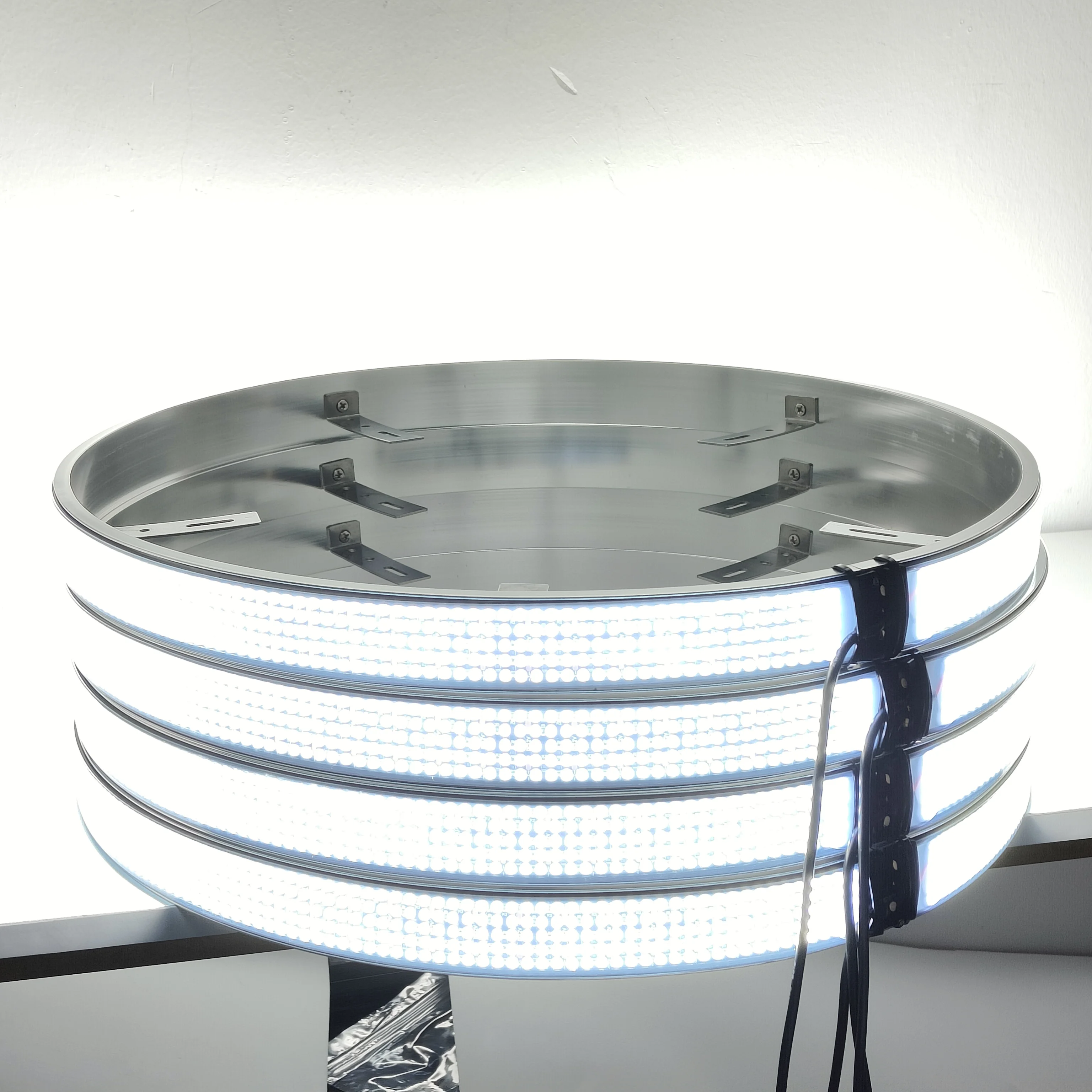 Nuovo Arrivo 5 File Super Luminoso 15 Pollici Kit Luce Ruota Auto Underglow IP68 Impermeabile App Controllato Luce del Cerchio LED Luce Ruota