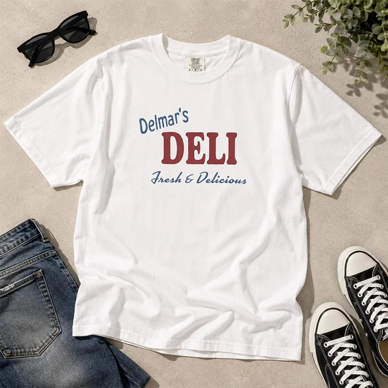2026 Peter Parker Delmar's Deli Fresh & Delicious Shirt Tom Spider Brand New Day Merch Lustige Grafik-T-Shirts Unisex T-Shirt