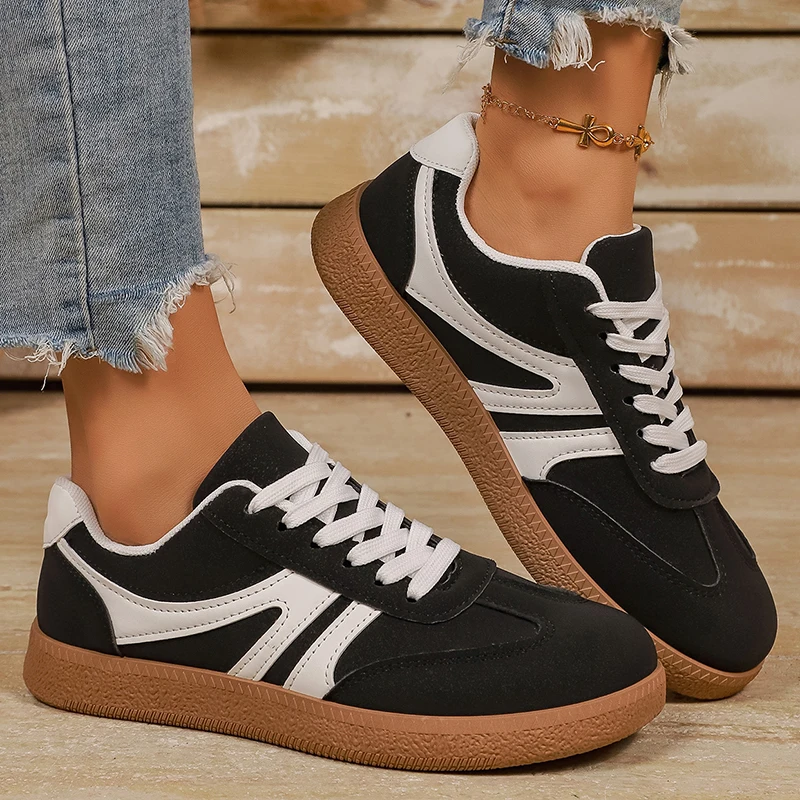 

Черные женские кроссовки на платформе на толстой подошве, весна 2026, удобные дышащие повседневные туфли на плоской подошве, женские легкие спортивные туфли больших размеров 43, легкая спортивная обувь