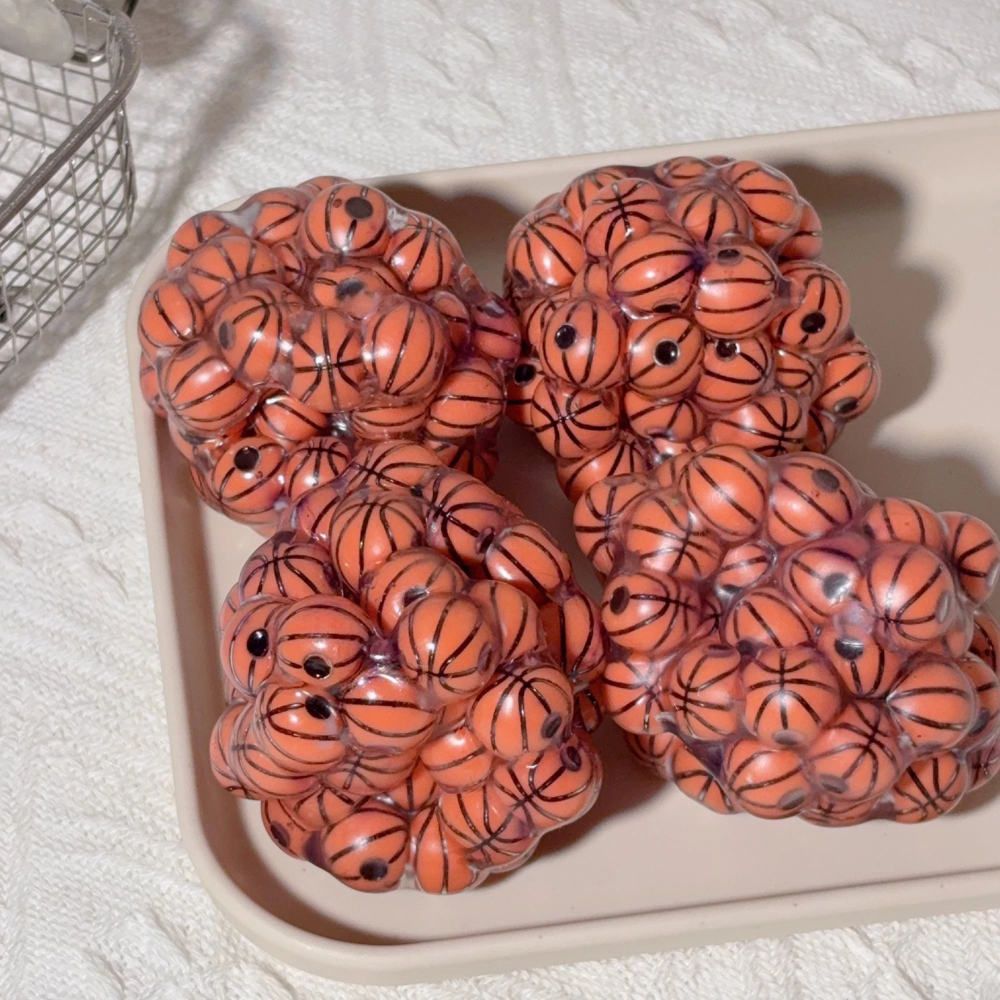 Creative Baskeall Str Relief Toy Handmade Basketball Craft Balls Loud Ball Fun Plaything Noisy Balls Squeeze Stress Relief Toys