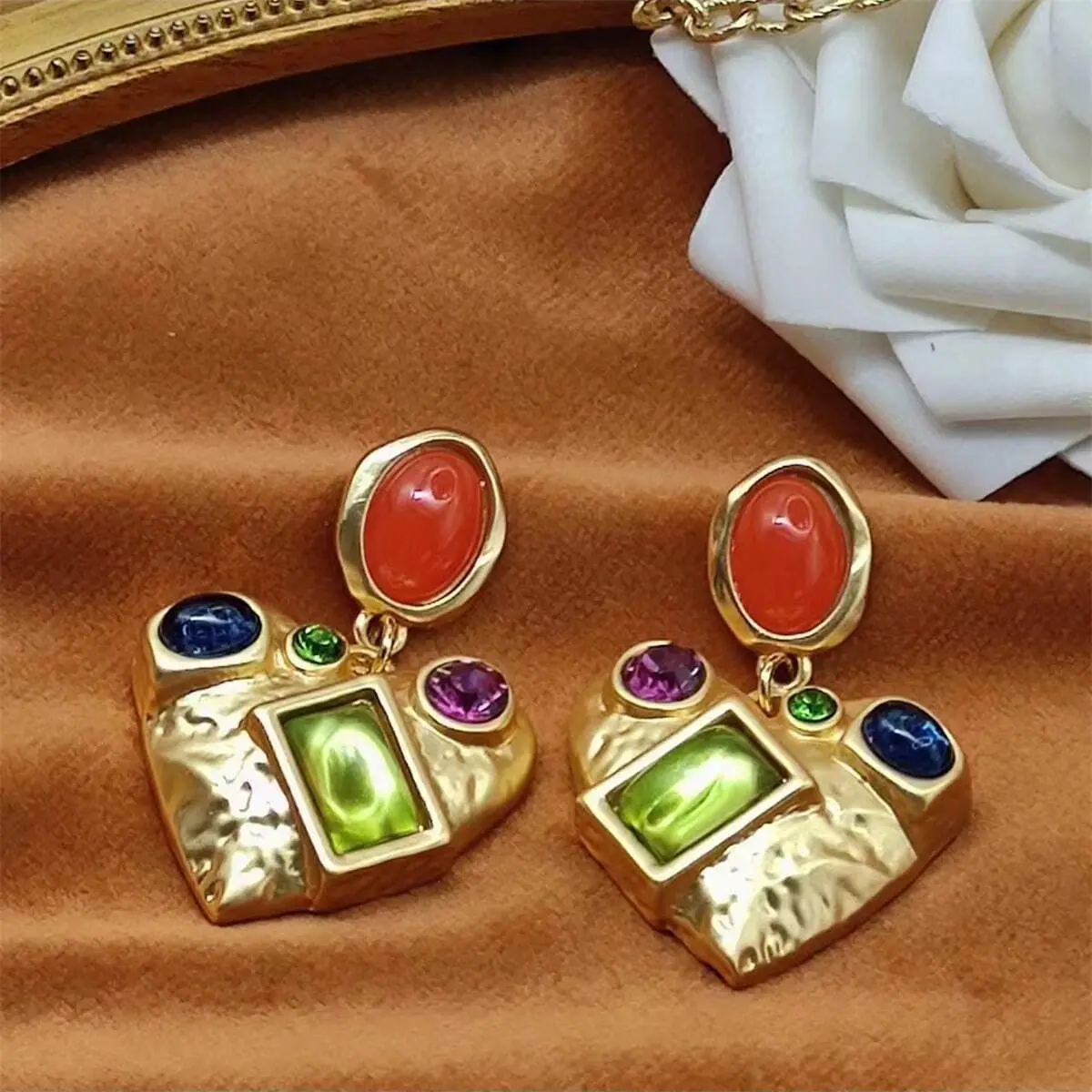 

2025 Europe and America New Fashion Vintage Court Style Pendant Ear Clip Women's Jewelry Accessories