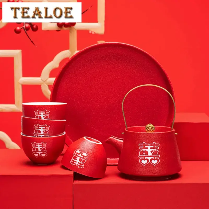 

Red Ceramic Double Happiness Tea Pot Set Chinese Wedding Tea Sets Teacup Tray Suit Customized Exquisite Porcelain Teaware Gifts