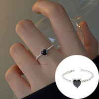 Trendy Black Rhinestones Heart Silver Color Twist Metal Charms Rings For Women Party Adjustable Ring Elegant Jewelry Gift