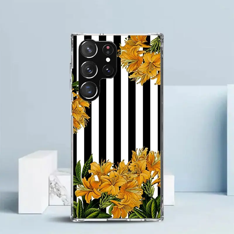 Black White Stripes Flower Phone Case For Samsung Galaxy S22 S23 S24 Ultra S21 S20 FE S10 Plus S10E S9 S8 + S7 Edge Soft TPU Bac