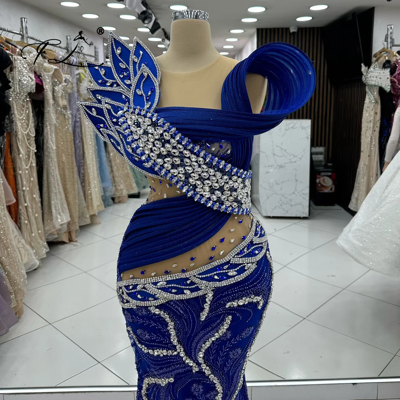 Vestidos de celebridades com glitter para mulheres, brilhante, embelezado, strass, gola redonda, miçangas, sem mangas, maxi vestido de noite de baile