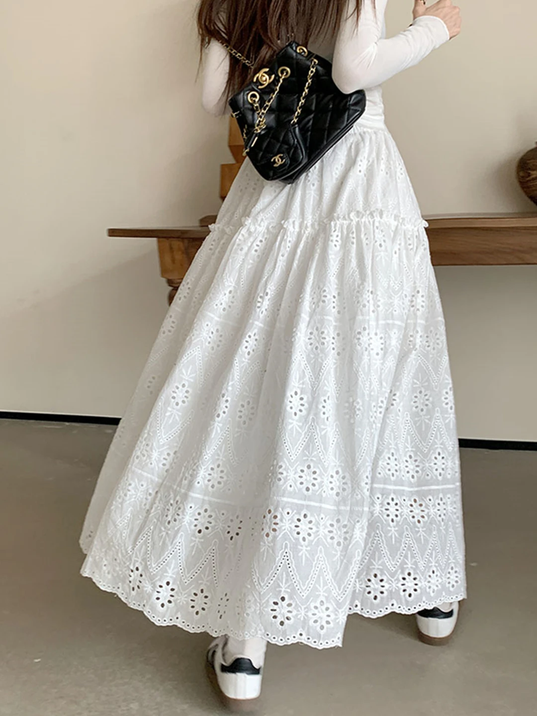 2024 New Spring Autumn Women High Waist Slim Long Skirt High Quality Vintage Embroidery Hollow Out White Cotton Skirt