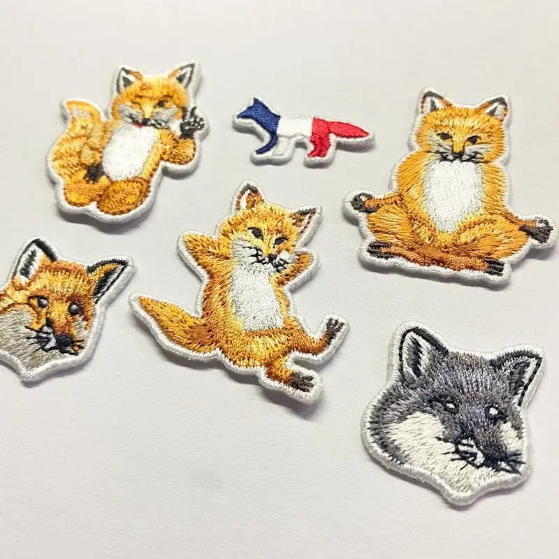 

10 PCS DIY Apparel Accessory Fox Embroidery Patch Appique Couples Double Fox Head Embroidery Cloth Patches Garment Accessories