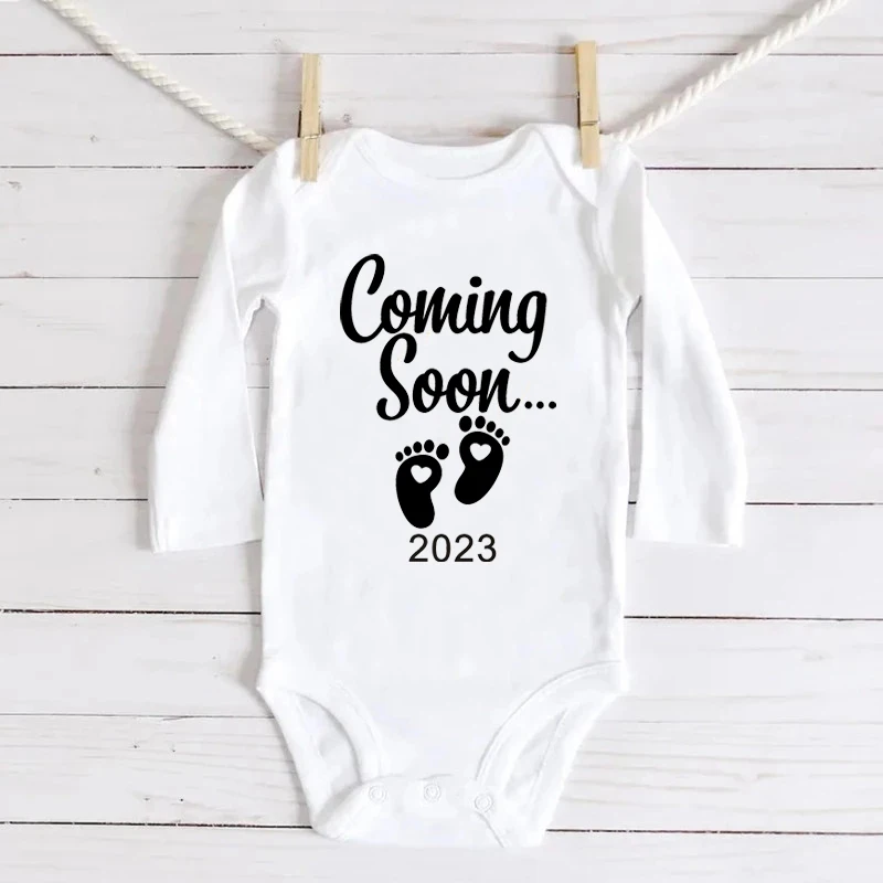 Baby Coming Soon 2023 Baby Announcement Newborn Bodysuit Long Sleeve Baby Boys Girls Pregnancy Reveal Ropa Jumpsuit Outfits