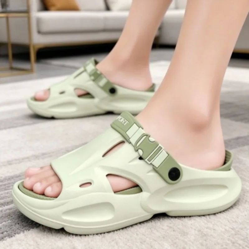 

New men's summer slippers, outdoor wear sandals, non-slip and wear-resistant flip-flops, thick-soled sandals