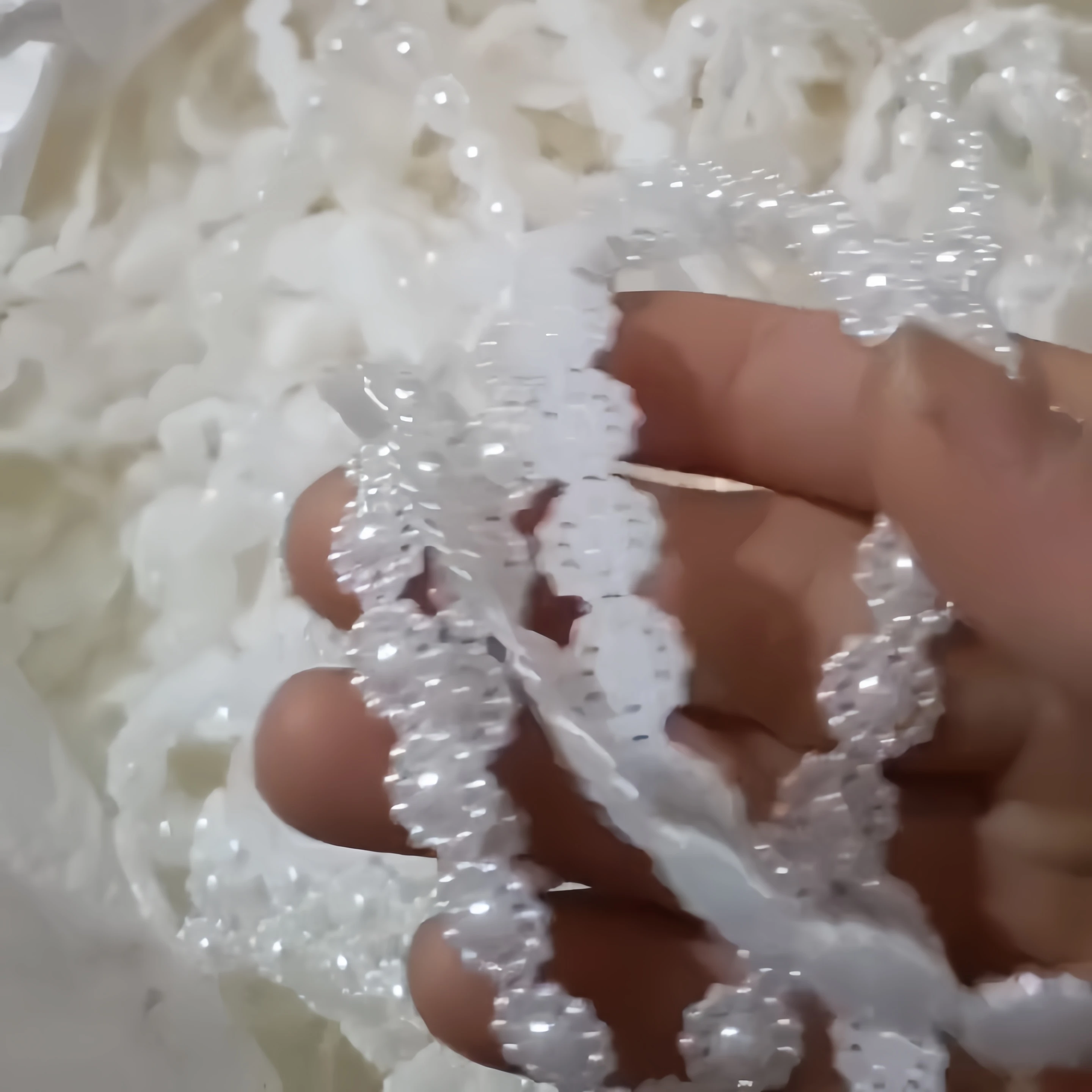 Hot Sale 25 Meters Beige/ White Fishing Line Artificial Pearls Sunflower Chain Garland For Wedding Bridal Bouquet Decoration