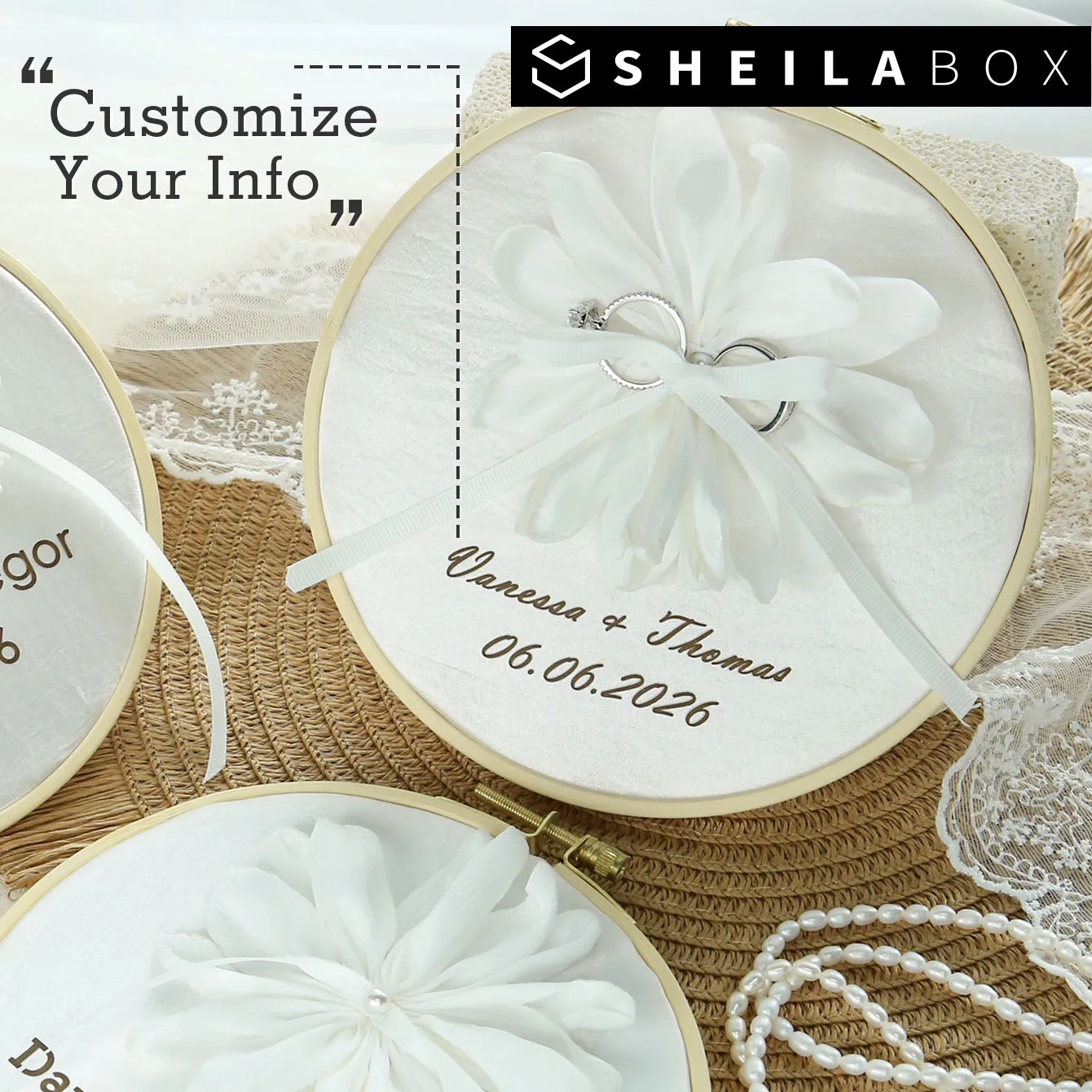 Support à bagues personnalisé Sheilabox en satin soyeux, oreiller porte-bagues de mariage personnalisé avec nom et date, présentoir à bagues élégant en forme de fleur, cadeau