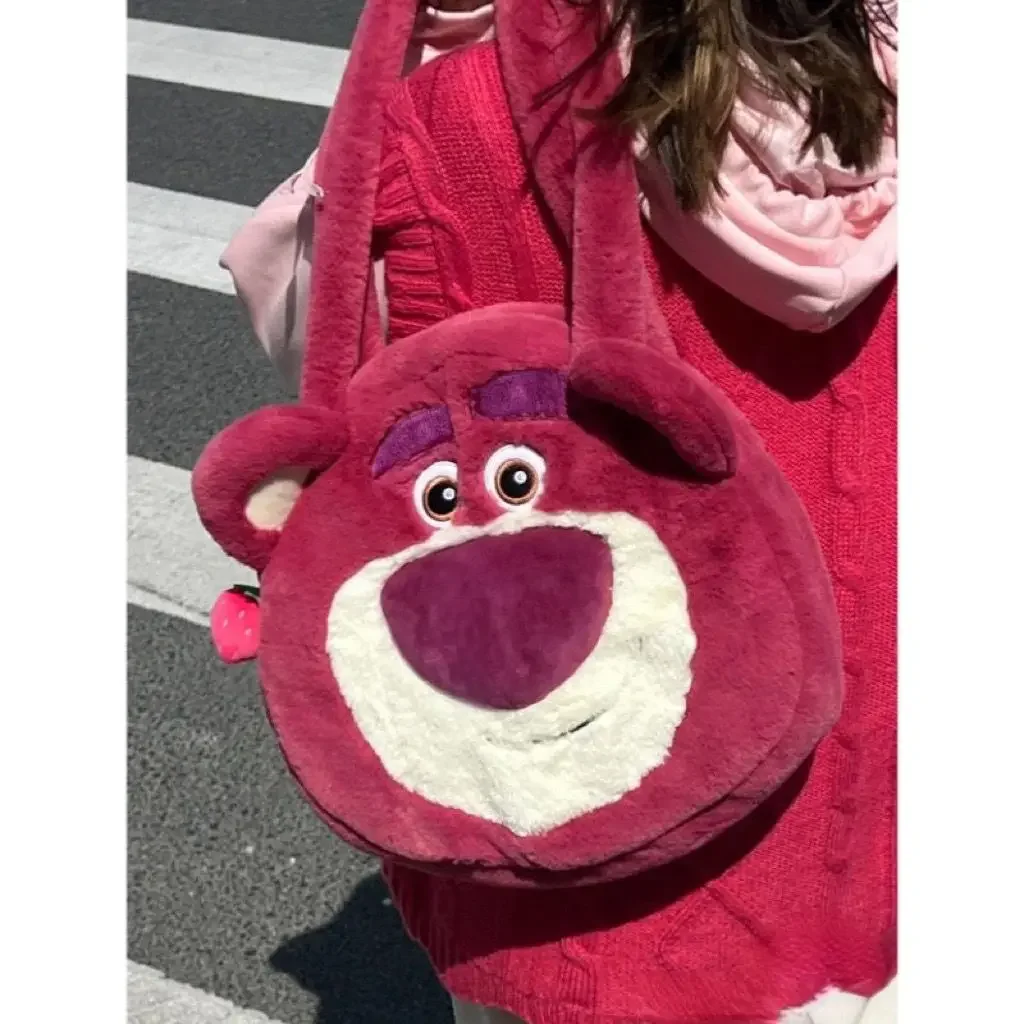 Nowa pluszowa torba na ramię torba truskawkowa miś Lotso Disney o dużej pojemności urocza torebka z uchwytem trójwymiarowa zabawna torba dla kobiet