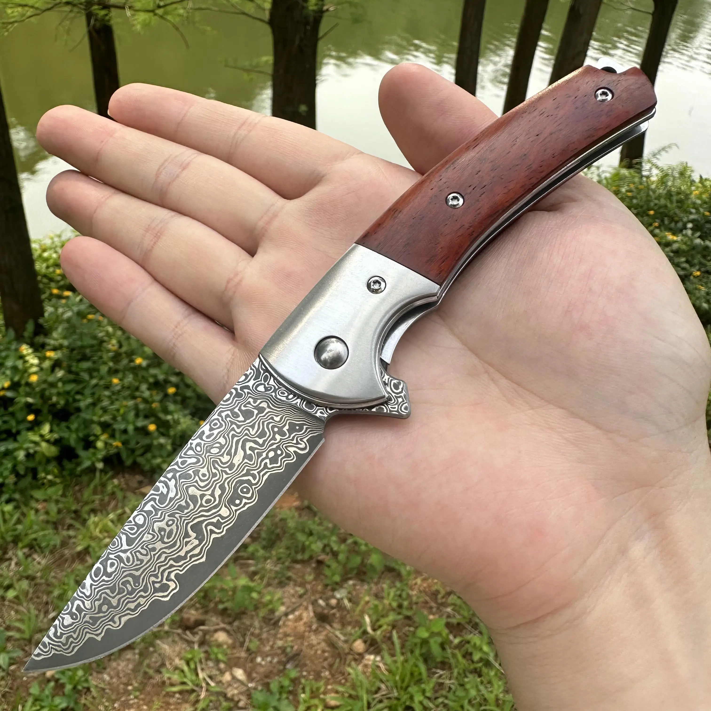 

Topwell Handmade EDC Folding Knife Perfect Quality 167Layers Damascus Steel Blade Cocobolo Handle Outdoor Camping Fishing Knife