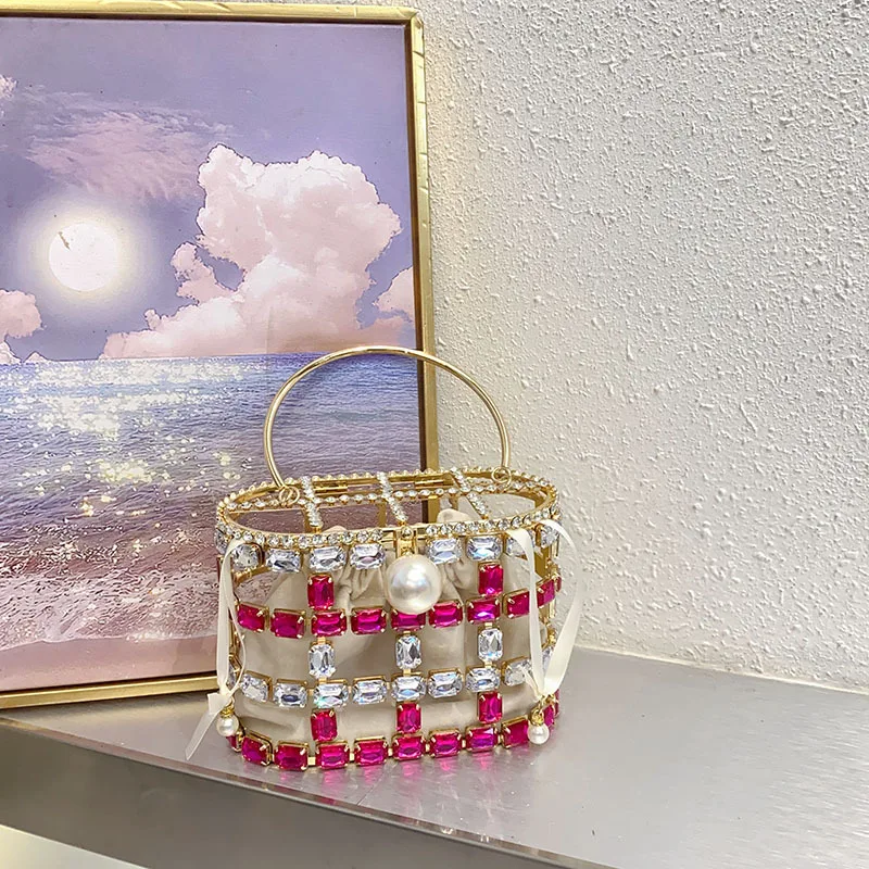 حقائب نسائية تريند، حقائب دلو معدنية، ألماس مرصع باللؤلؤ، حقائب يد، رباط، قفص الطيور، أكياس العشاء
