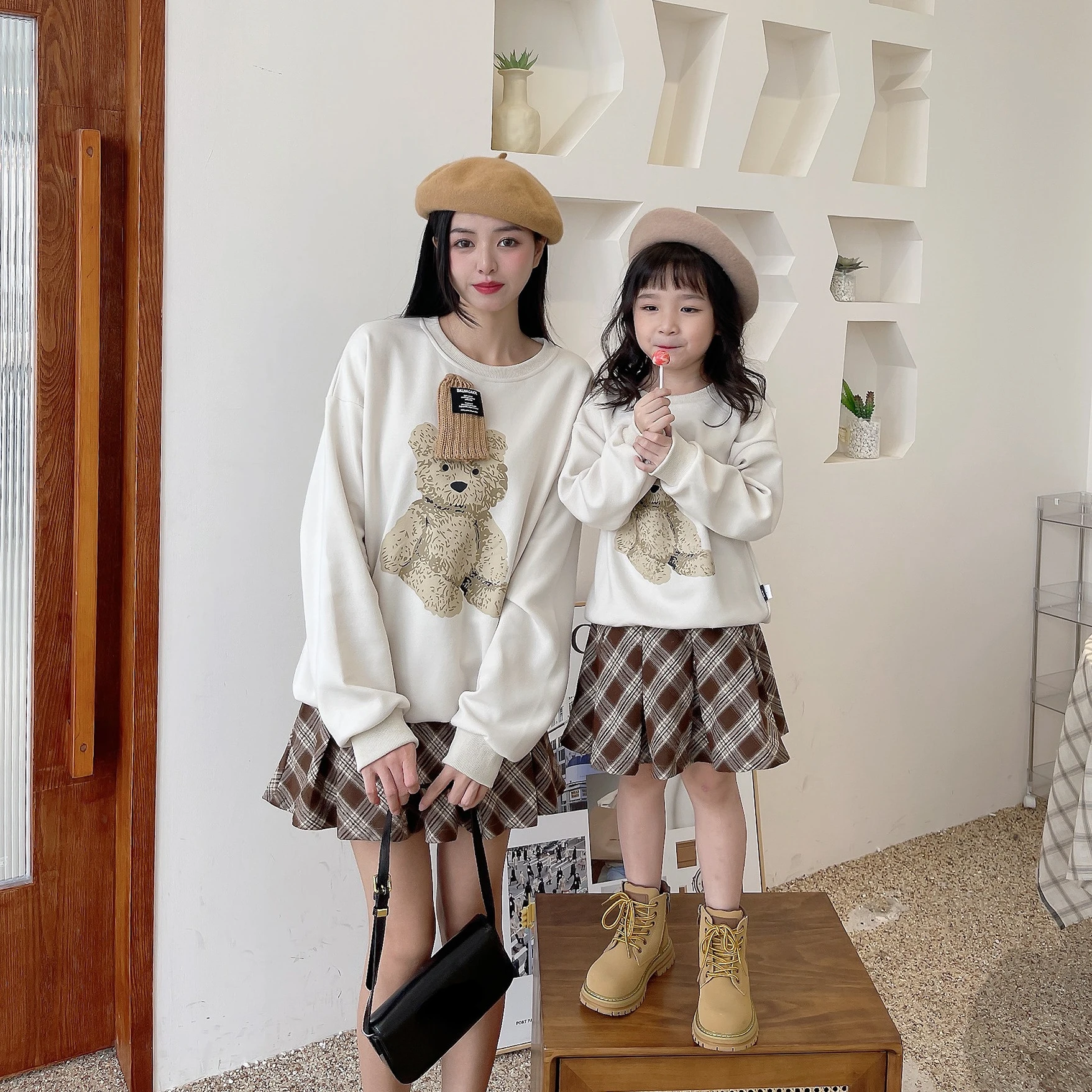 2023 Same Clothes For The Whole Family Fashion Mother Daughter Sweatshirt+Plaid Skirt Outfits Dad Son Hoodies Top Women Girl Set