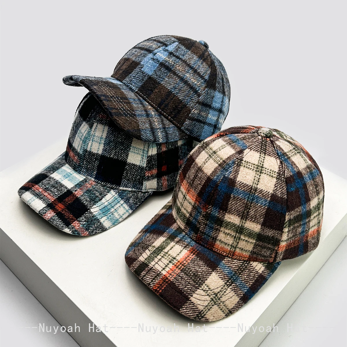 

New Men Women British Style Retro Plaid Baseball Hats Sunshade Color Block Warm Outdoor Peaked Caps Versatile Hardtop Fashion