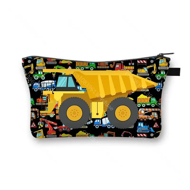 น่ารักวิศวกรรมยานพาหนะพิมพ์เครื่องสําอางค์ Firetruck Excavator Bulldozer Kawaii แต่งหน้ากระเป๋าผู้หญิงอุปกรณ์อาบน้ําสาวกระเป๋าเครื่องสําอาง