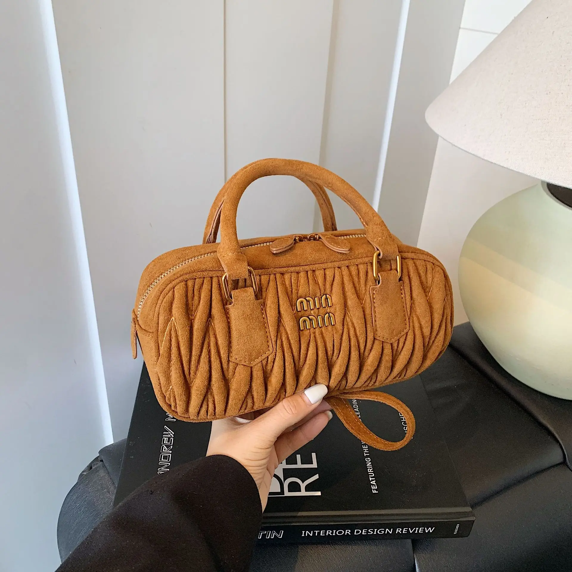 

Vintage Pillow Top Handle Bag, Women's Shoulder Crossbody Purse, Day to Night Tote, Casual Sling Bag, Minimalist Leather Bag