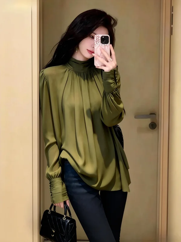 

Весна 2026: Новая атласная женская модная рубашка с эффектом мятости, повседневная, свободного кроя, с длинным рукавом, для офиса, элегантная, стройнящая.