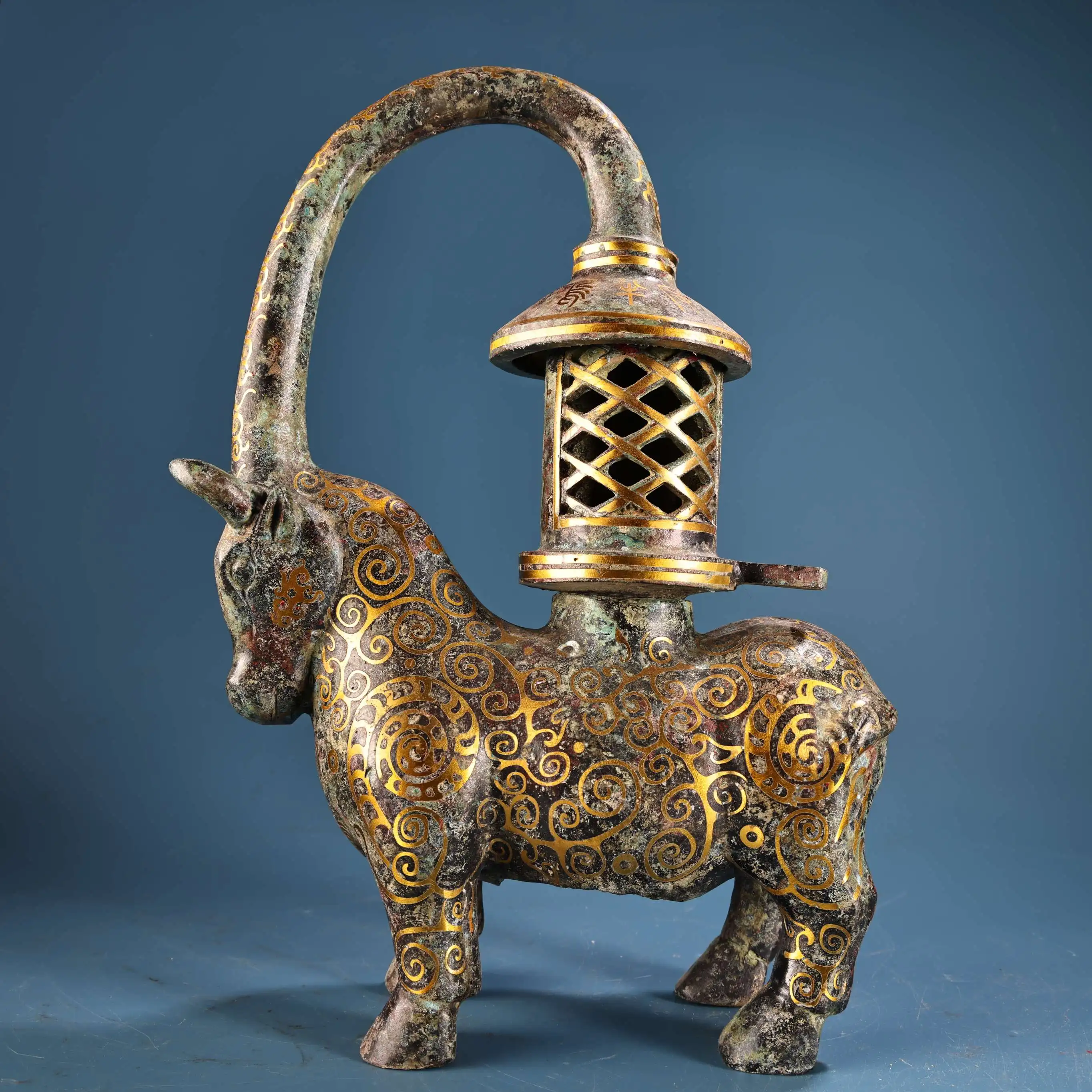 Tibet Folk Old Bronze Gilded Inscription Oracle Bone Script Pattern Bull statue open up palace lantern candle holder