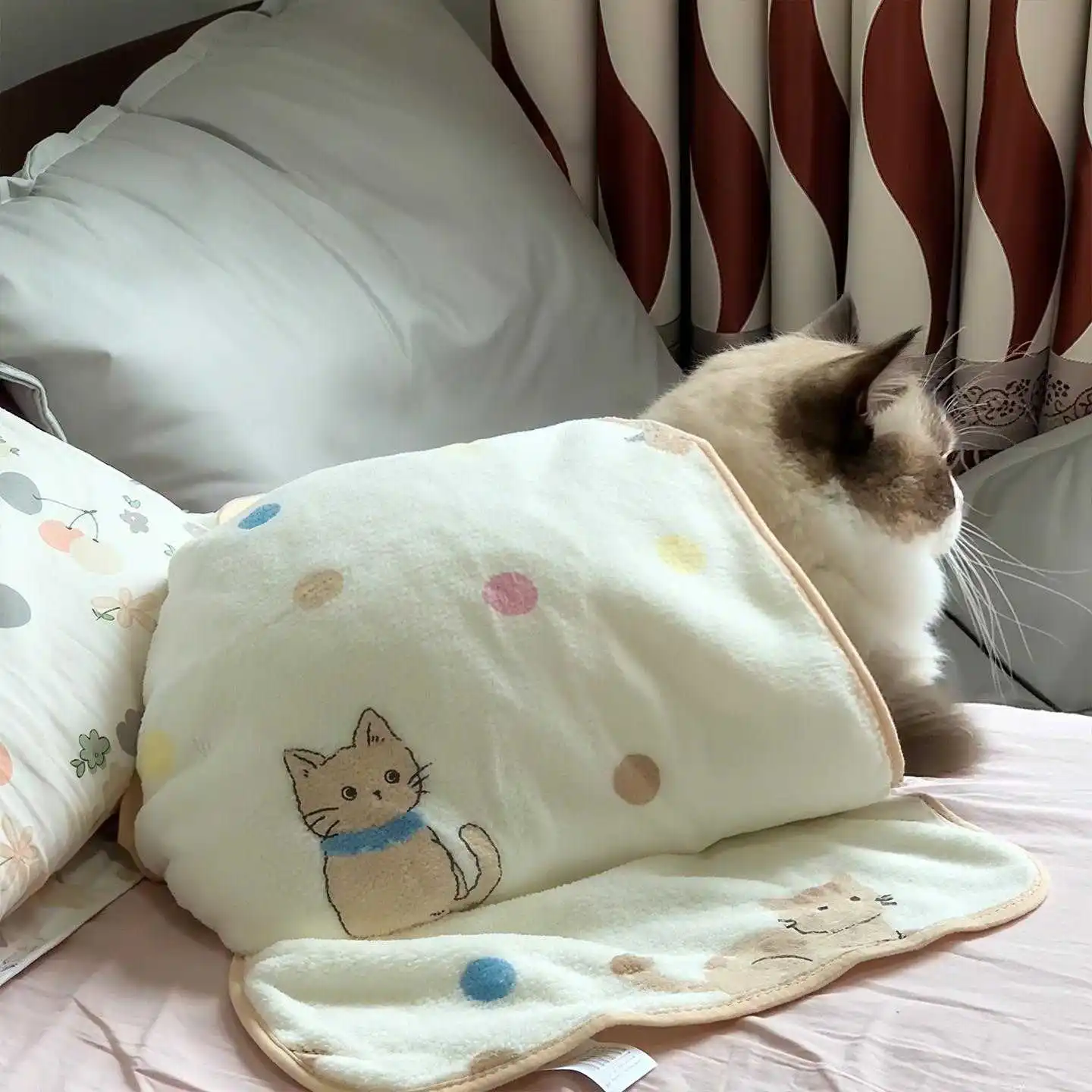 Soft Thick Coral Fleece Pet Blanket Cute Polka Dot Cat Elephant Print Warm Cozy Throw For Cats Sleeping Kneading Mat No Shedding