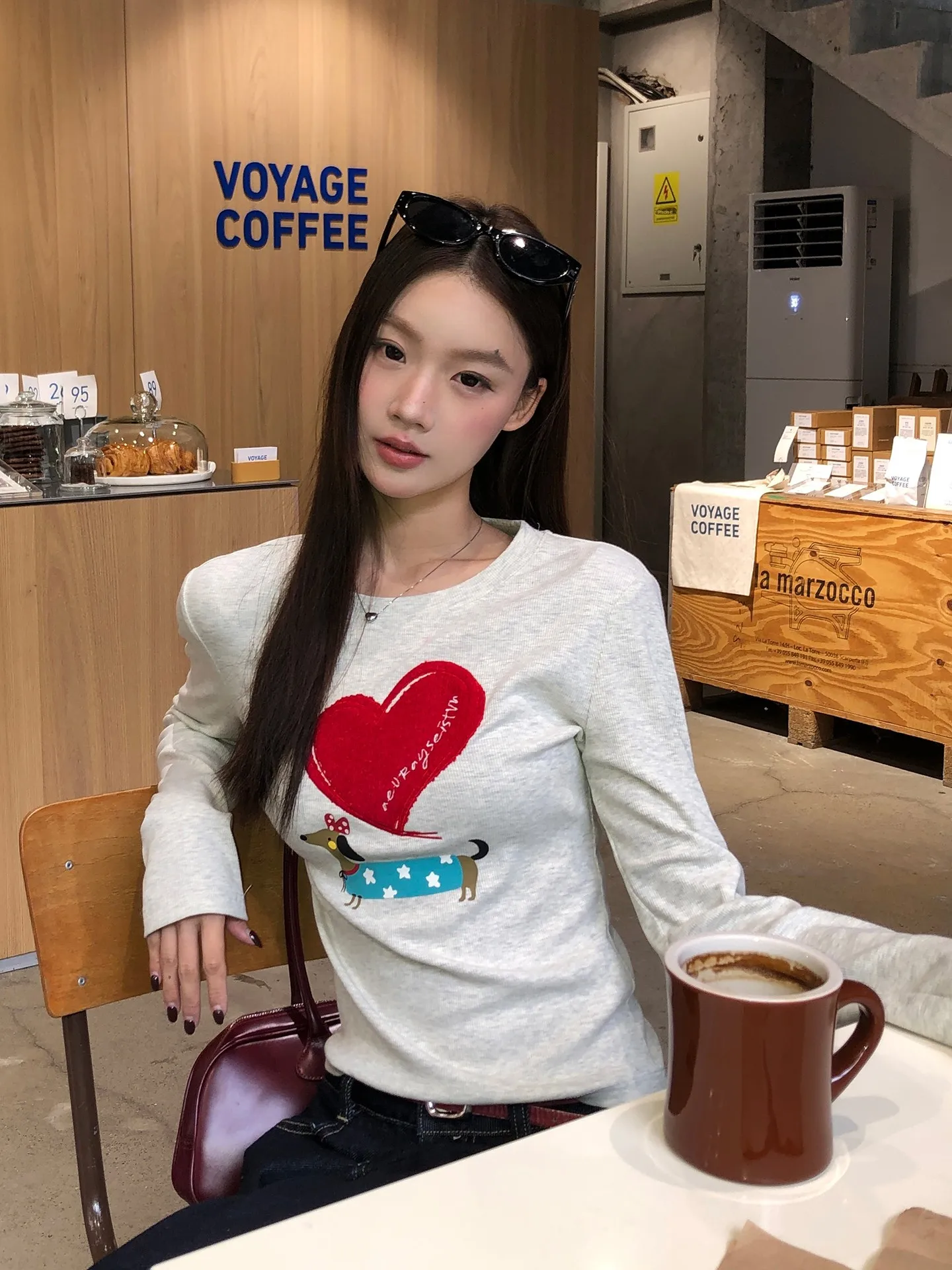 우아한 긴 소매 기본 셔츠 여성 패션 아름다운 이너웨어 티셔츠 스트레이트 컷 코튼 블렌드 편안한 착용감