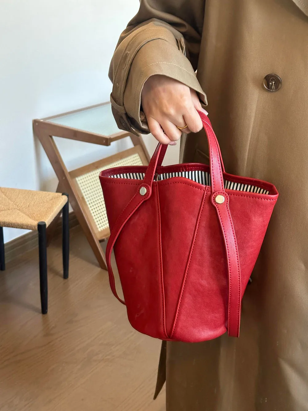 New Burgundy Women Tote Bag Fashion Travel Shoulder Bags Vintage Large Capacity Shoulder Bag Casual Style Underarm Bags