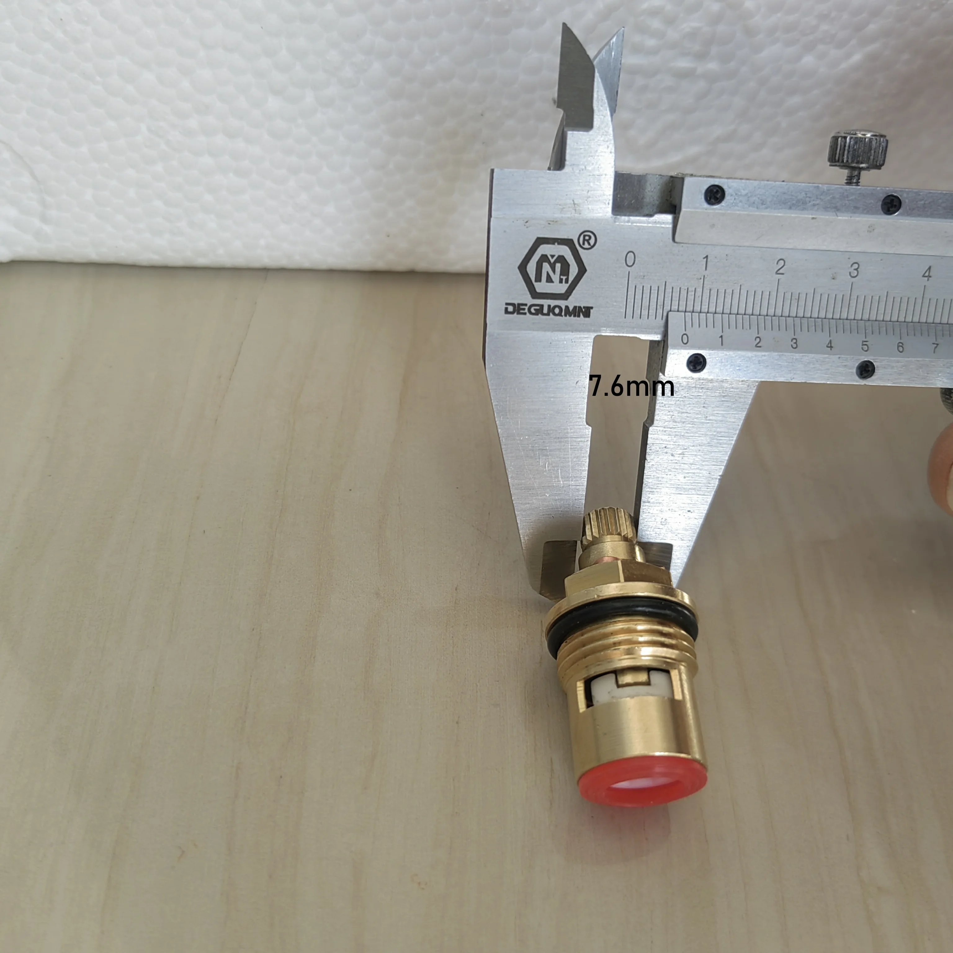 1/4 Turn G 3/8 single Teeth Brass cartridge Accessories Hot or Cold Faucet Brass Valve Core