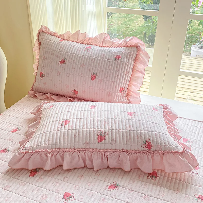 

2 шт. стеганые наволочки с рюшами и кружевом, с принтом клубники, плотные, 48x74 см, чехол для подушки, наволочка для дома