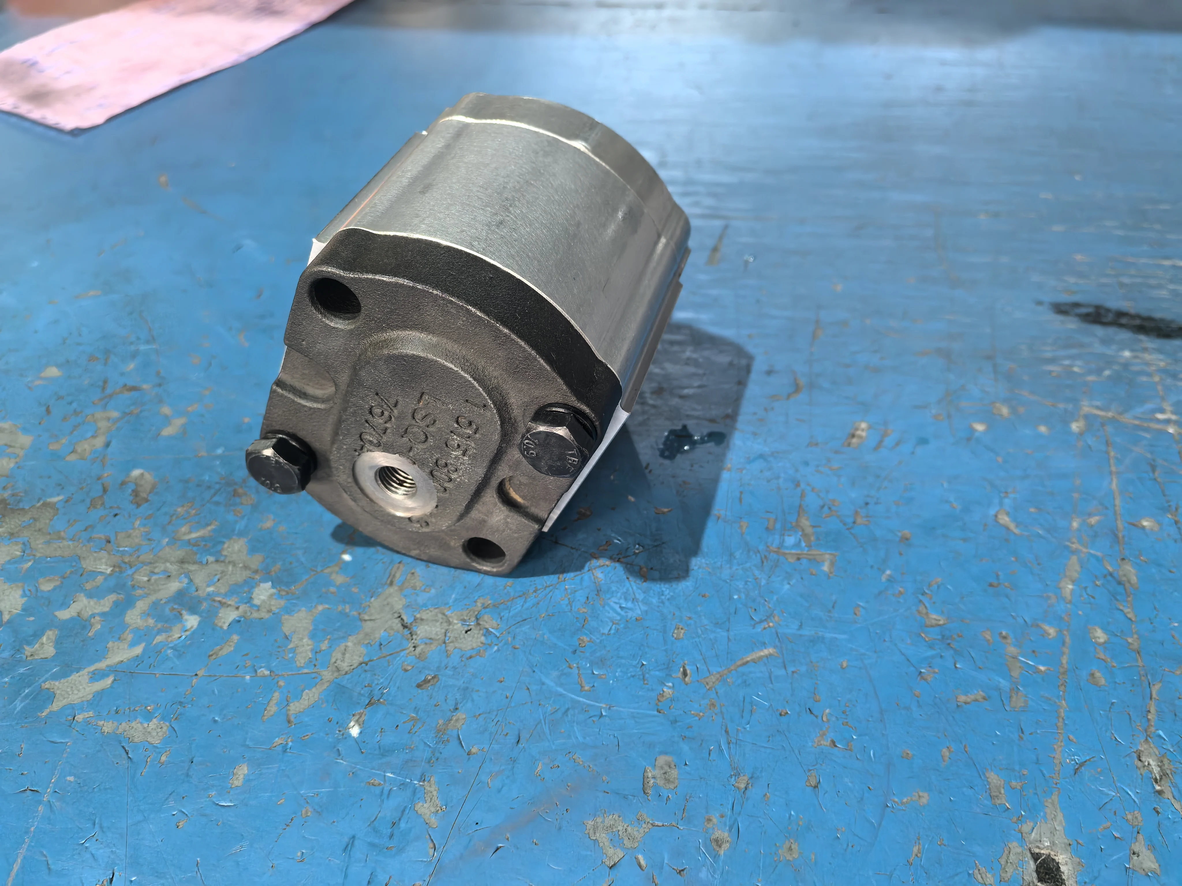 AZPW 시리즈 유압 로터리 기어 오일 펌프 AZPW R9830322 AZMF-12-008RFB20MB-S0013 AZMF-11-008UCB20ML