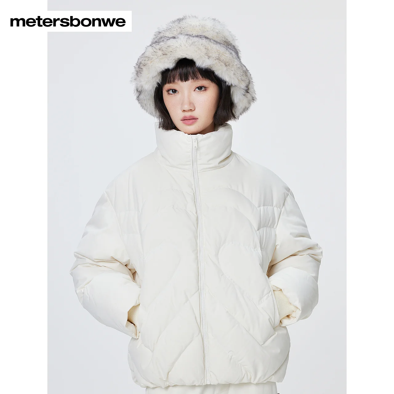 Metersbonwe-chaqueta acolchada esponjosa para mujer, cuello de pie de plumón de pato 90, ropa cálida gruesa informal suelta, Invierno