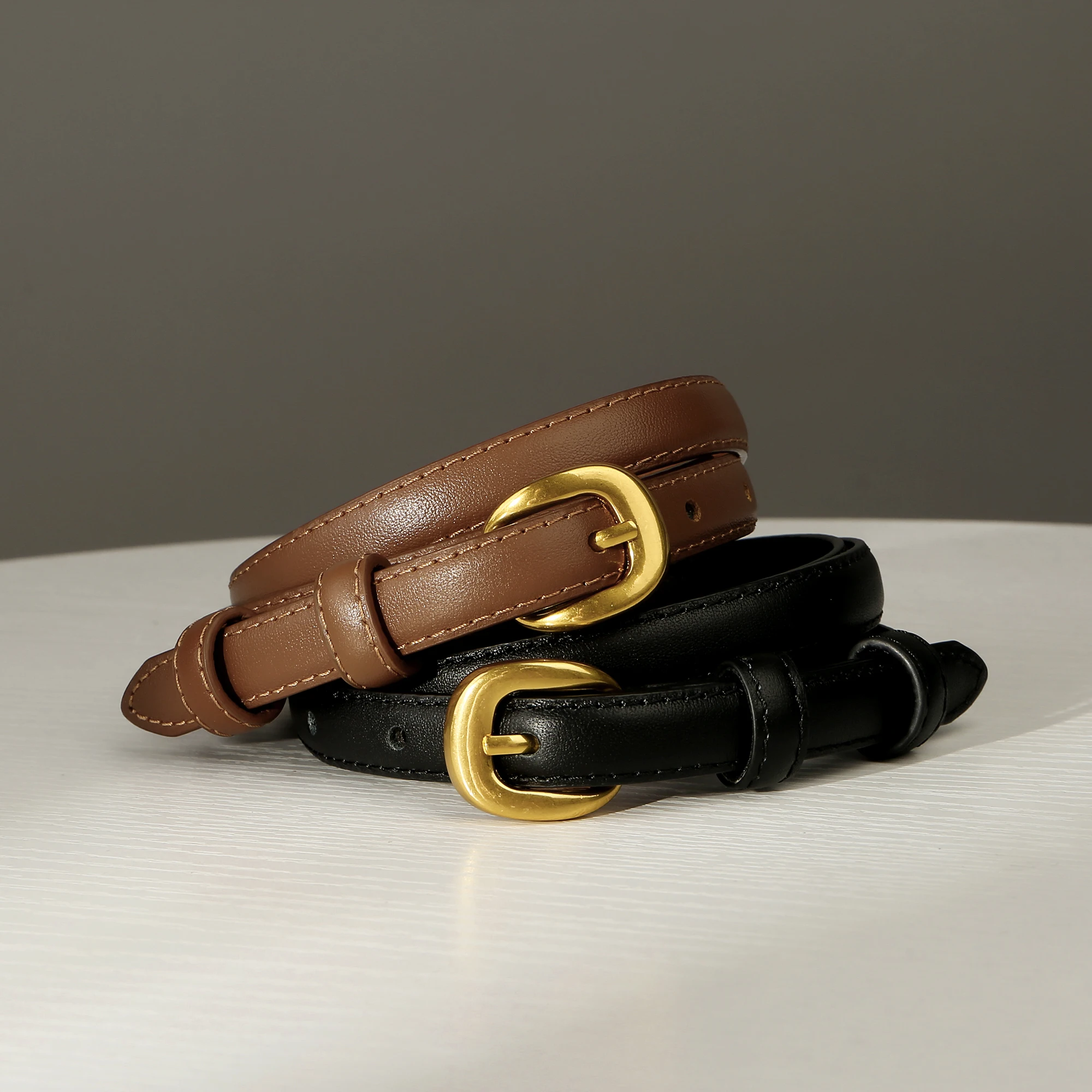 

Women Leather Belt Ladies Vintage Thin Belts for Jeans Dress Fashion Skinny Belt With Gold Buckle