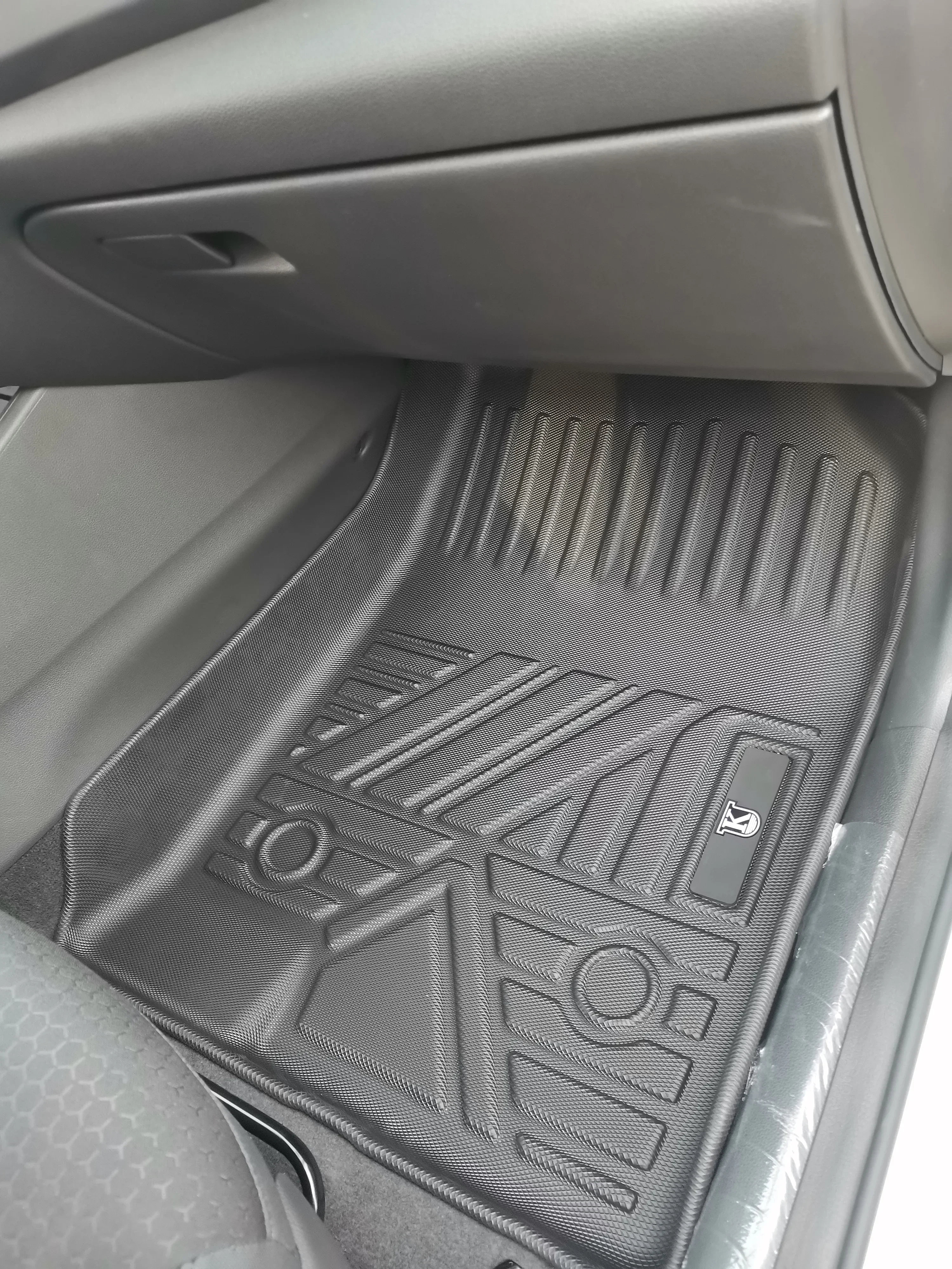 Latest Full Set TPE Deep Dish Mat Floor Liner used for Reina